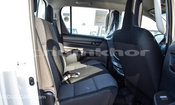 Buy Import Toyota Hilux White Car in Import - Dubai in Bumthang Buy Import Toyota Hilux White Car in Import - Dubai in Bumthang