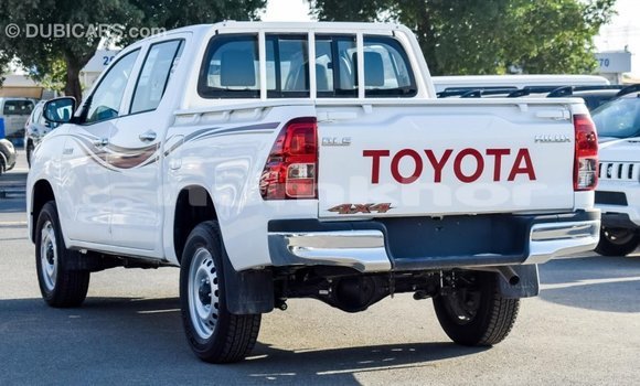 Buy Import Toyota Hilux White Car in Import - Dubai in Bumthang Buy Import Toyota Hilux White Car in Import - Dubai in Bumthang