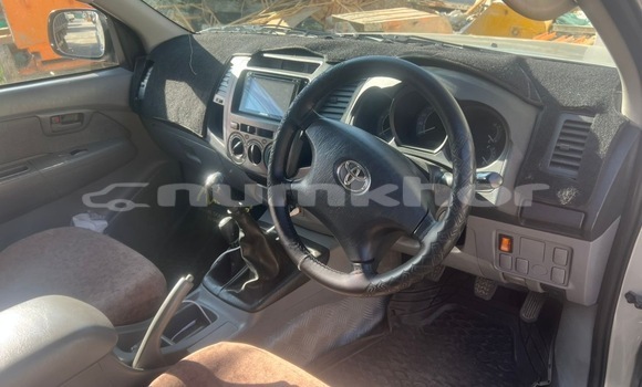 Buy Used Toyota Vigo Silver Car in Thimphu in Timphu Buy Used Toyota Vigo Silver Car in Thimphu in Timphu