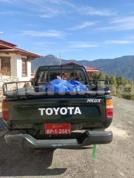 Big with watermark toyota hilux chhukha chhukha 4824