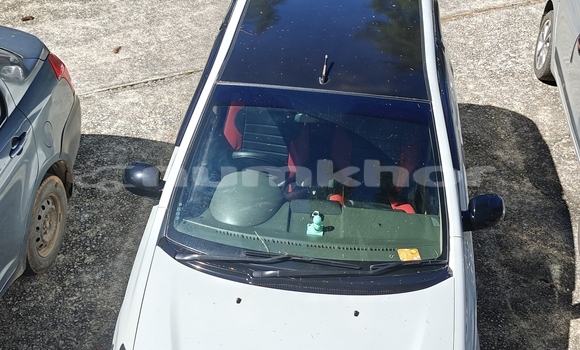 Buy Used Hyundai Getz White Car in Wangdiphodrang in Wangdiphodrang Buy Used Hyundai Getz White Car in Wangdiphodrang in Wangdiphodrang