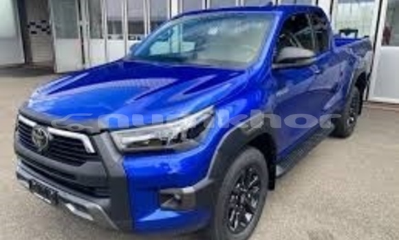 Buy Used Toyota Hilux White Car in Damphu in Chirang Buy Used Toyota Hilux White Car in Damphu in Chirang