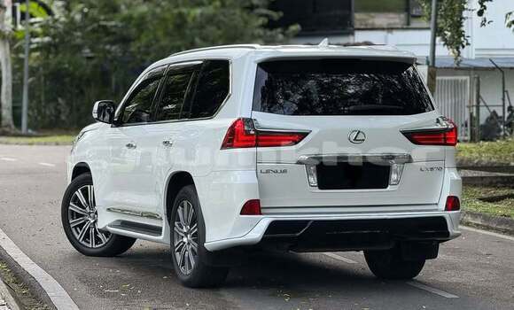 Buy Used Lexus LX 570 White Car in Thimphu in Timphu Buy Used Lexus LX 570 White Car in Thimphu in Timphu