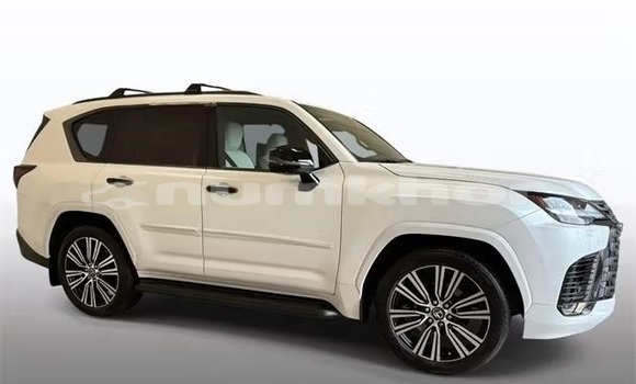Buy Used Lexus LX White Car in Thimphu in Timphu Buy Used Lexus LX White Car in Thimphu in Timphu