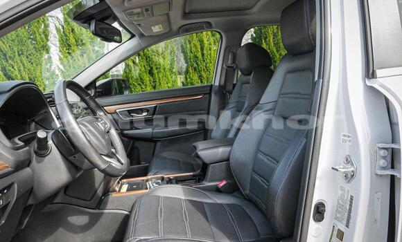 Buy Used Honda CR–V White Car in Thimphu in Timphu Buy Used Honda CR–V White Car in Thimphu in Timphu