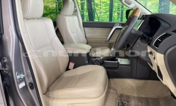 Buy Used Toyota Land Cruiser Prado Black Car in Thimphu in Timphu Buy Used Toyota Land Cruiser Prado Black Car in Thimphu in Timphu