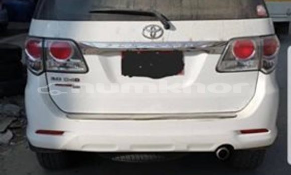 Buy Used Toyota Fortuner White Car in Thimphu in Timphu Buy Used Toyota Fortuner White Car in Thimphu in Timphu