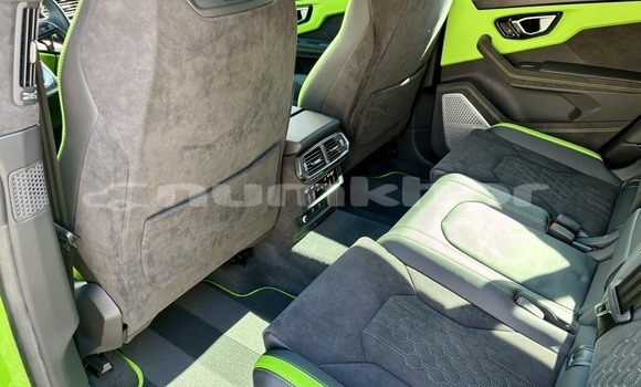Buy Used Lamborghini Urus Green Car in Gasa in Punakha Buy Used Lamborghini Urus Green Car in Gasa in Punakha
