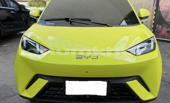 Buy Used BYD S6 White Car in Thimphu in Timphu Buy Used BYD S6 White Car in Thimphu in Timphu