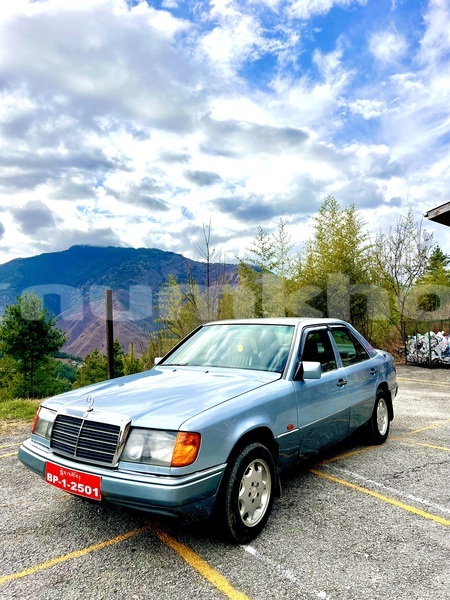 Big with watermark mercedes benz 250 timphu thimphu 4883