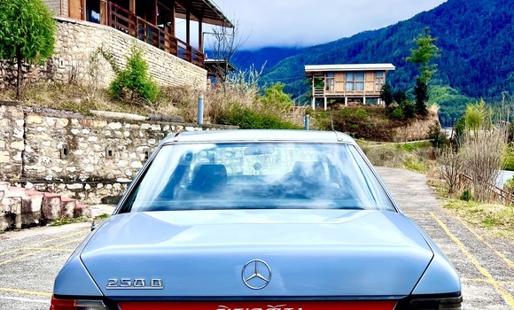Buy Used Mercedes-Benz 250 Blue Car in Thimphu in Timphu Buy Used Mercedes-Benz 250 Blue Car in Thimphu in Timphu