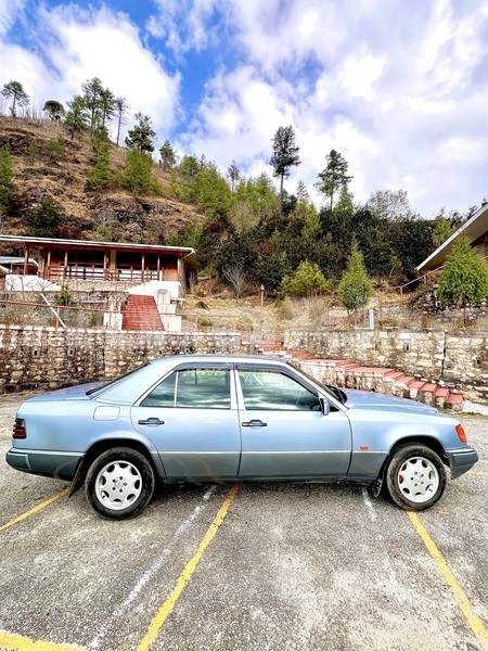 Big with watermark mercedes benz 250 timphu thimphu 4883