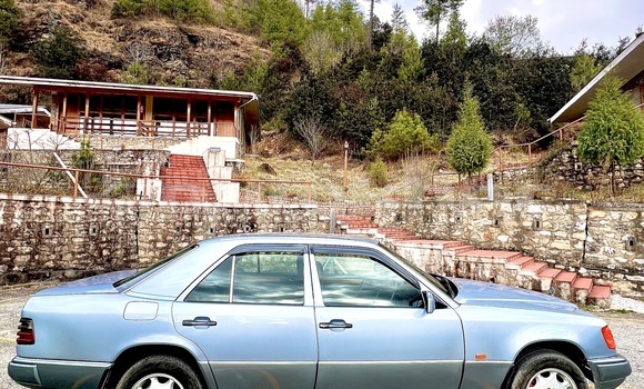 Buy Used Mercedes-Benz 250 Blue Car in Thimphu in Timphu Buy Used Mercedes-Benz 250 Blue Car in Thimphu in Timphu