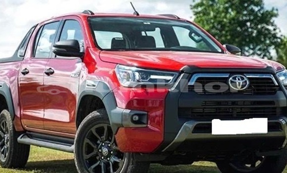 Buy Used Toyota Hilux White Car in Thimphu in Timphu Buy Used Toyota Hilux White Car in Thimphu in Timphu