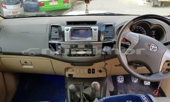 Buy Used Toyota Fortuner White Car in Thimphu in Timphu Buy Used Toyota Fortuner White Car in Thimphu in Timphu