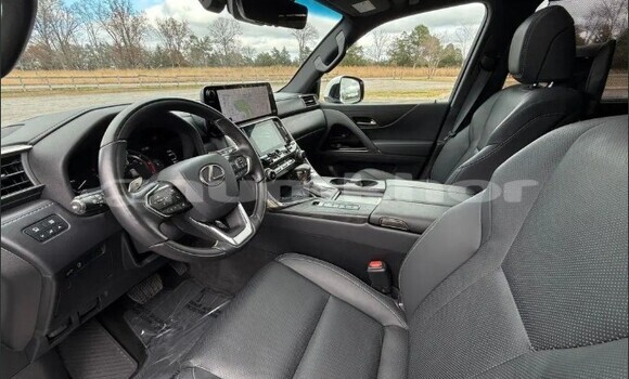 Buy Used Lexus LX White Car in Gasa in Punakha Buy Used Lexus LX White Car in Gasa in Punakha