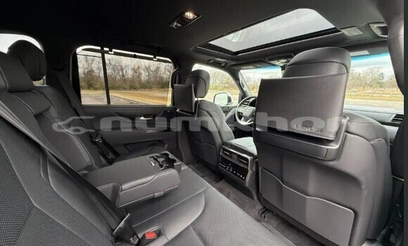 Buy Used Lexus LX White Car in Gasa in Punakha Buy Used Lexus LX White Car in Gasa in Punakha
