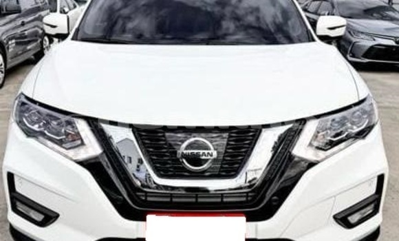 Buy Used Nissan X–Trail White Car in Thimphu in Timphu Buy Used Nissan X–Trail White Car in Thimphu in Timphu