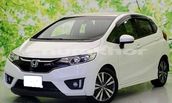 Buy Used Honda FIT White Car in Thimphu in Timphu