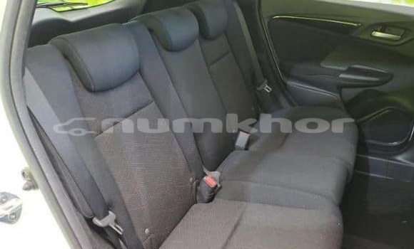Buy Used Honda FIT White Car in Thimphu in Timphu Buy Used Honda FIT White Car in Thimphu in Timphu