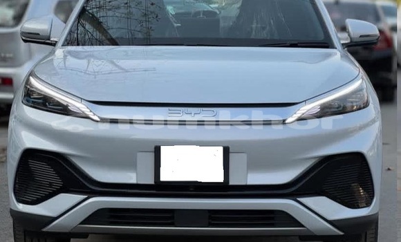 Buy Used BYD F3 White Car in Thimphu in Timphu