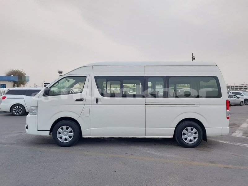 Big with watermark toyota hiace chhukha chhukha 4960