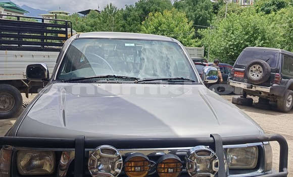 Buy Used Toyota Hilux White Car in Thimphu in Timphu