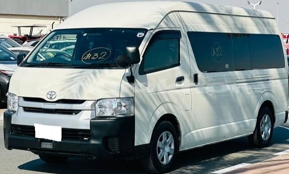 Buy Used Toyota Hiace White Car in Thimphu in Timphu
