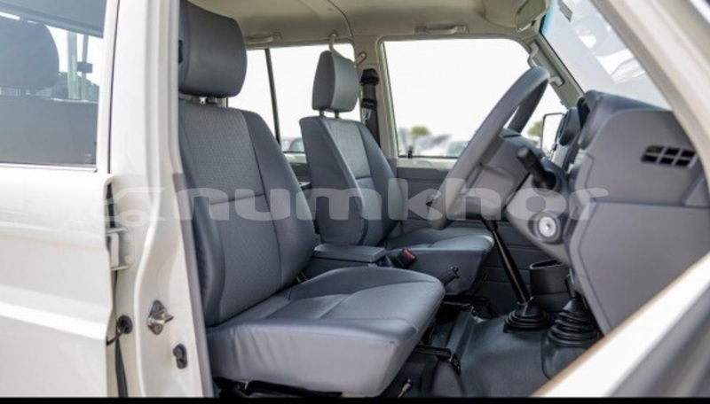 Big with watermark toyota land cruiser timphu thimphu 4980