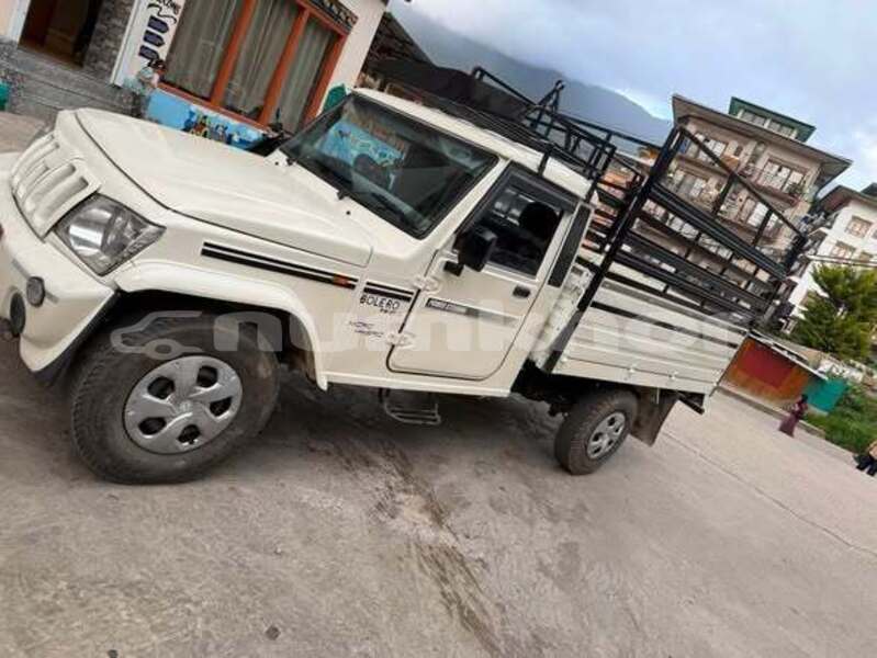 Big with watermark toyota pickup chirang damphu 4984
