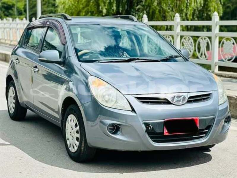 Big with watermark hyundai accent punakha gasa 4991
