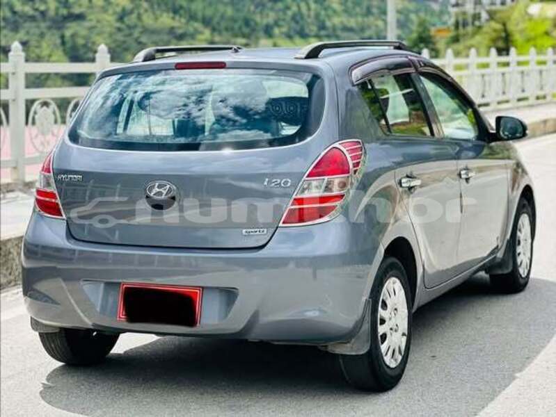 Big with watermark hyundai accent punakha gasa 4991