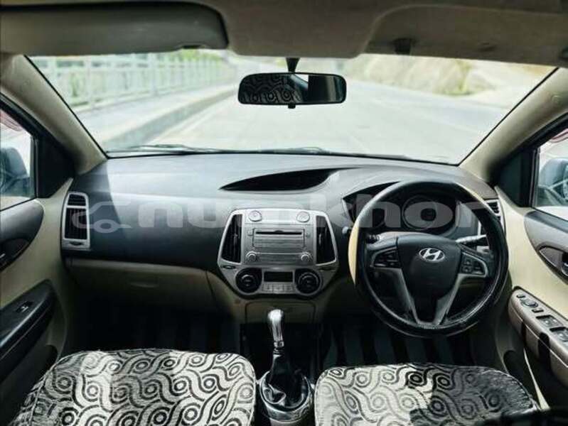 Big with watermark hyundai accent punakha gasa 4991