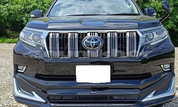 Buy Used Toyota Land Cruiser Prado Black Car in Thimphu in Timphu