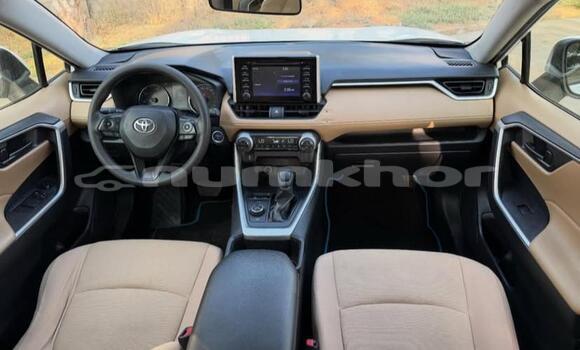 Buy Used Toyota RAV4 White Car in Thimphu in Timphu Buy Used Toyota RAV4 White Car in Thimphu in Timphu