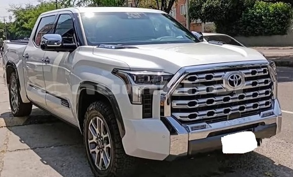 Buy Used Toyota Tundra White Car in Thimphu in Timphu