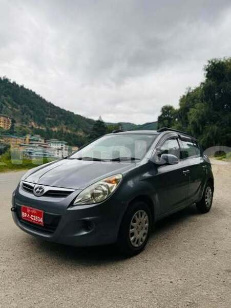 Big with watermark toyota spacio timphu thimphu 5016