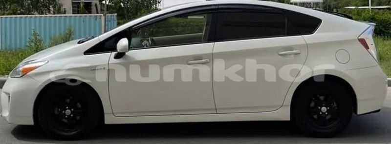 Big with watermark toyota prius timphu thimphu 5024