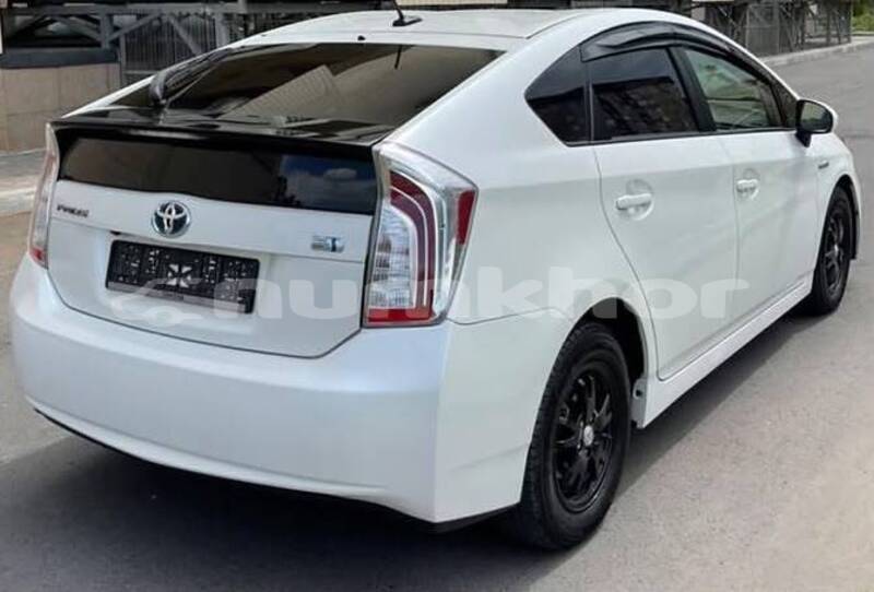 Big with watermark toyota prius timphu thimphu 5024
