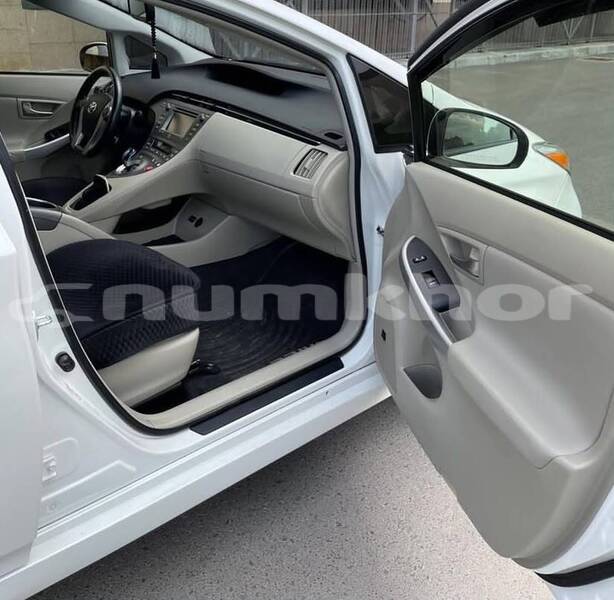 Big with watermark toyota prius timphu thimphu 5024