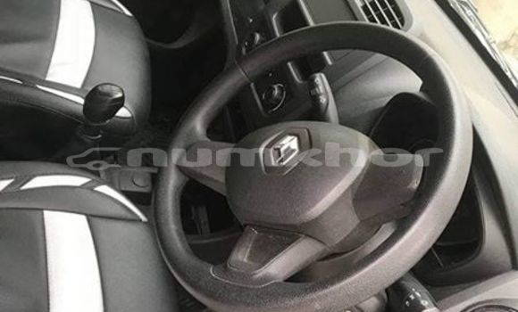 Buy Used Renault KWID White Car in Thimphu in Timphu Buy Used Renault KWID White Car in Thimphu in Timphu