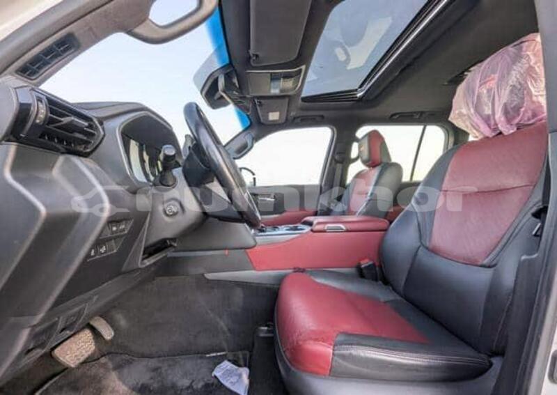 Big with watermark toyota land cruiser timphu thimphu 5033