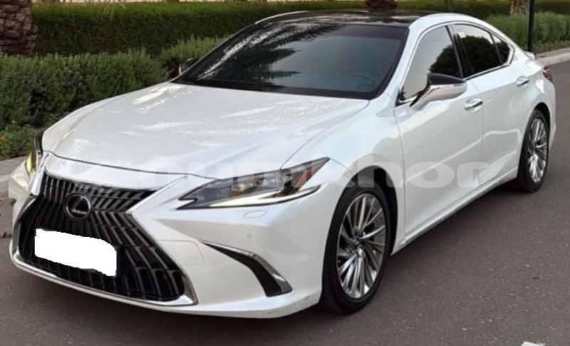 Big with watermark lexus es timphu thimphu 5046