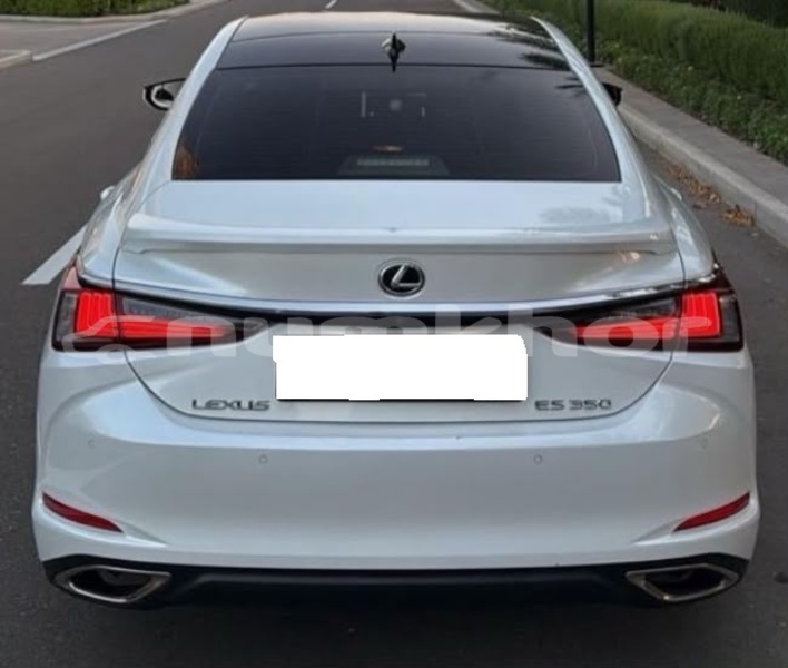 Big with watermark lexus es timphu thimphu 5046