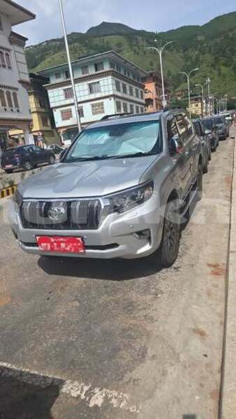 Big with watermark toyota prado timphu thimphu 5067