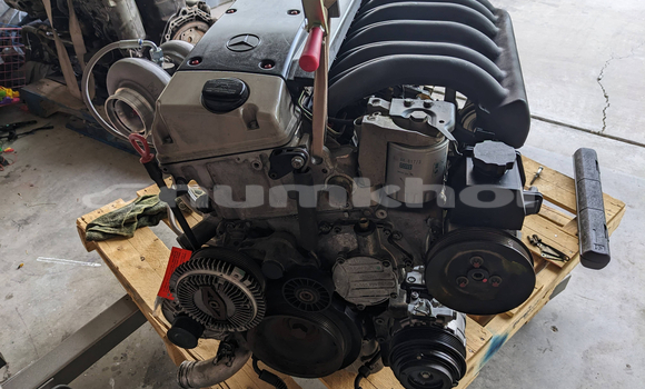 Mercedes E-Class Engine
