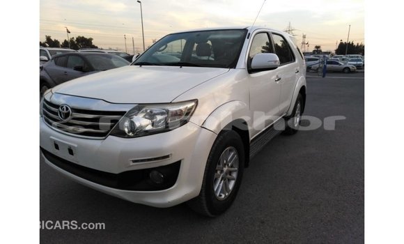 Buy Import Toyota Fortuner White Car in Import - Dubai in Bumthang Buy Import Toyota Fortuner White Car in Import - Dubai in Bumthang