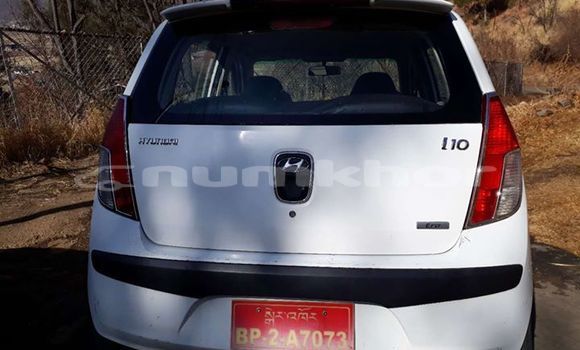 Buy Used Hyundai i10 White Car in Thimphu in Timphu Buy Used Hyundai i10 White Car in Thimphu in Timphu