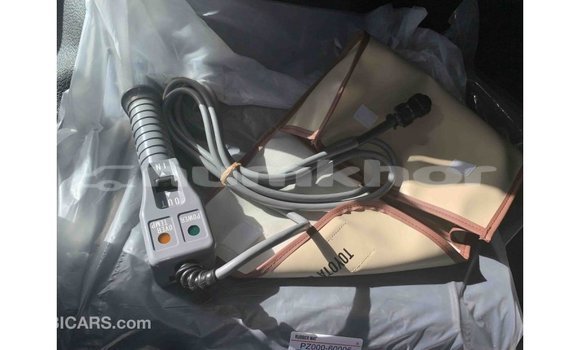 Buy Import Toyota Land Cruiser White Car in Import - Dubai in Bumthang Buy Import Toyota Land Cruiser White Car in Import - Dubai in Bumthang