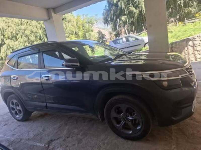 Big with watermark kia sedona chirang damphu 5139